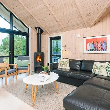 Holiday home Spacious In With Sauna Fano