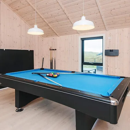 Spacious In With Sauna Holiday home